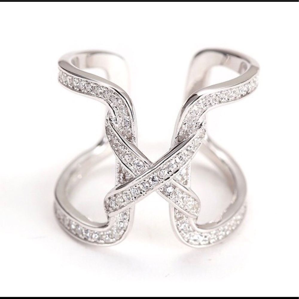 • Sterling Silver 925 with CZ